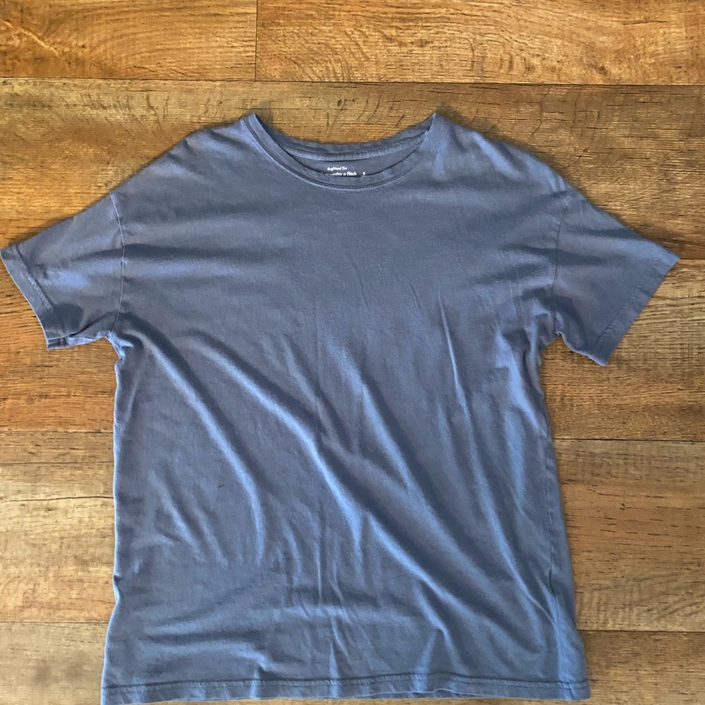 Abercrombie boyfriend tee